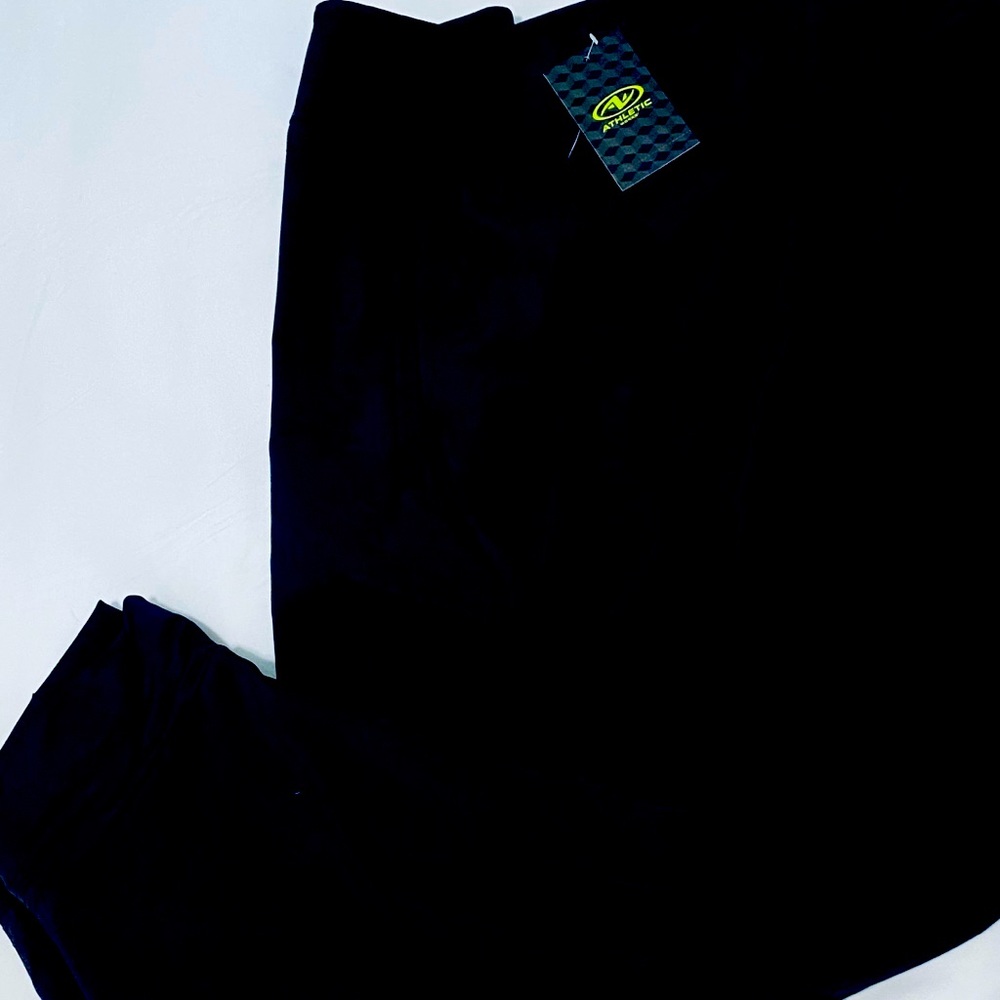 NWT, black DriWorks commuter jogger